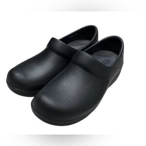 Dual Crocs Comfort Women’s Black Neria Slip-On Clogs: Size 7: Nurse